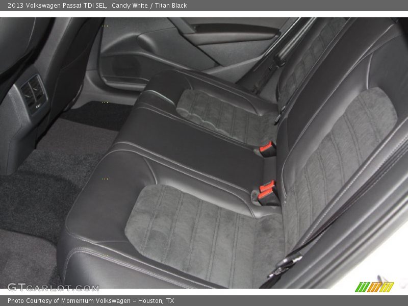 Candy White / Titan Black 2013 Volkswagen Passat TDI SEL