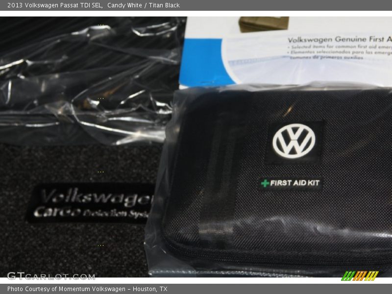 Candy White / Titan Black 2013 Volkswagen Passat TDI SEL