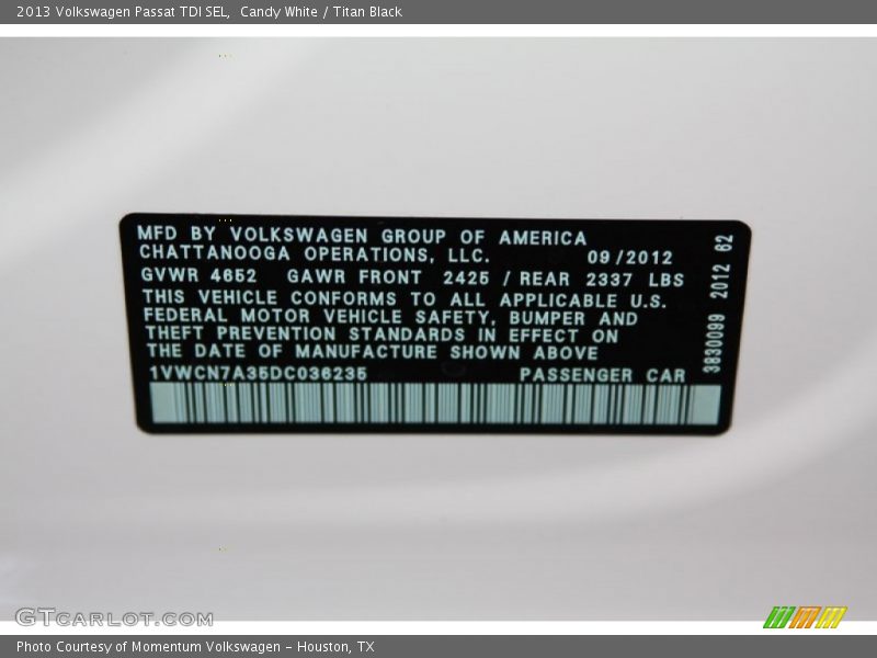 Candy White / Titan Black 2013 Volkswagen Passat TDI SEL