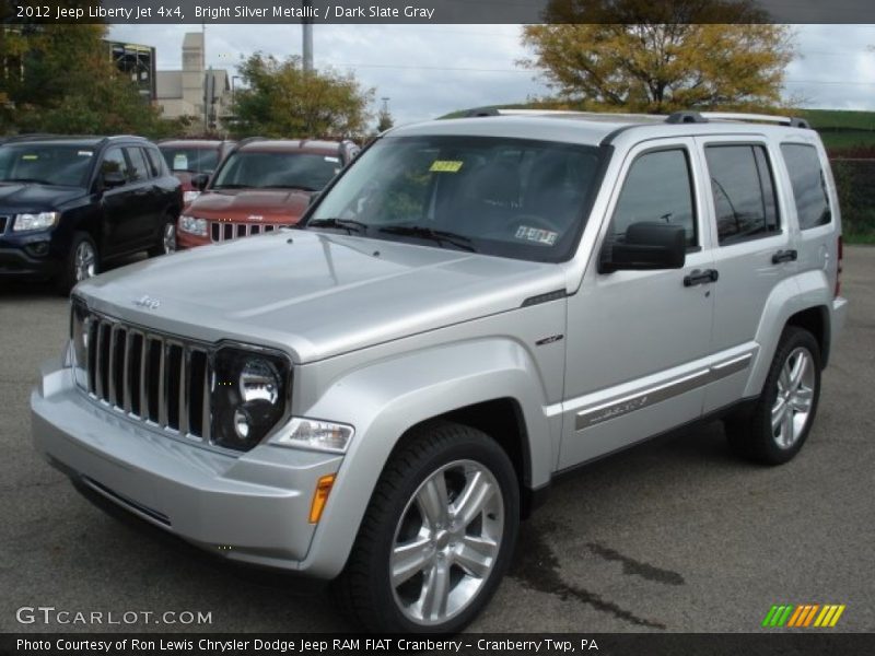 Bright Silver Metallic / Dark Slate Gray 2012 Jeep Liberty Jet 4x4