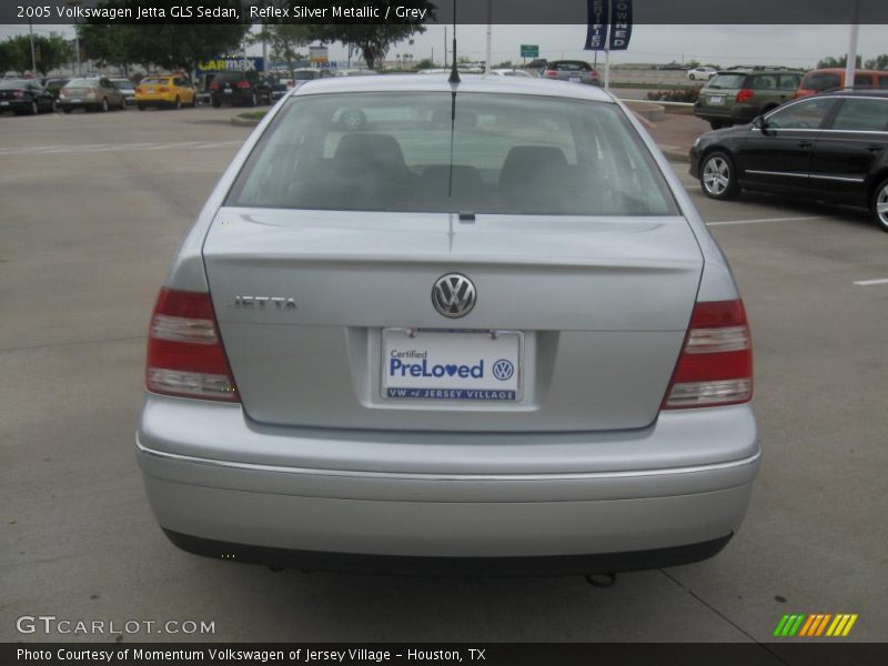 Reflex Silver Metallic / Grey 2005 Volkswagen Jetta GLS Sedan