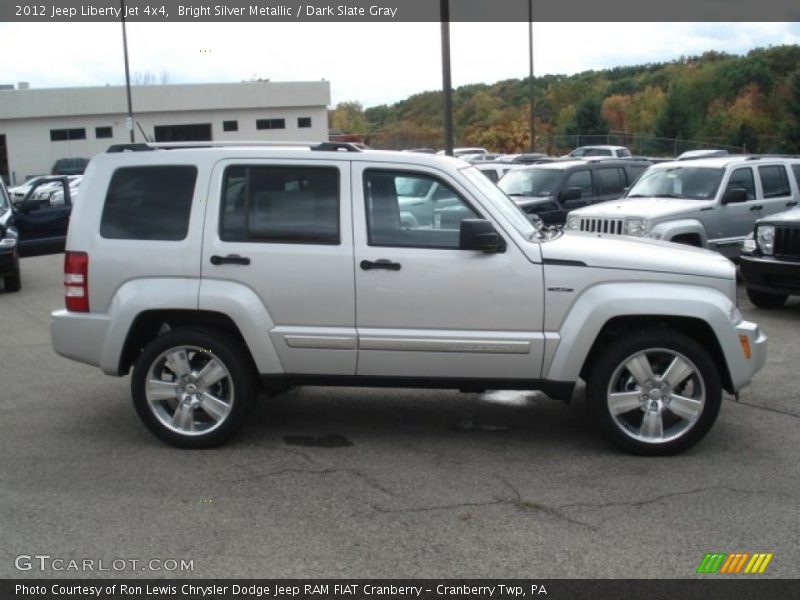 Bright Silver Metallic / Dark Slate Gray 2012 Jeep Liberty Jet 4x4