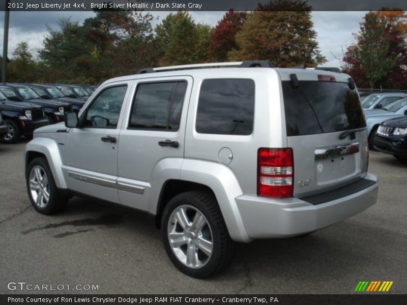 Bright Silver Metallic / Dark Slate Gray 2012 Jeep Liberty Jet 4x4