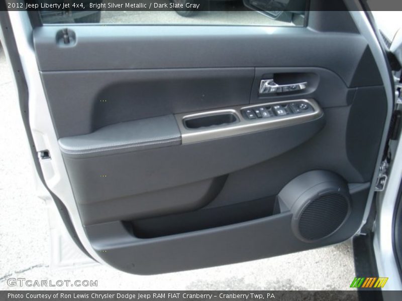 Bright Silver Metallic / Dark Slate Gray 2012 Jeep Liberty Jet 4x4