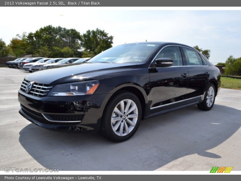 Black / Titan Black 2013 Volkswagen Passat 2.5L SEL