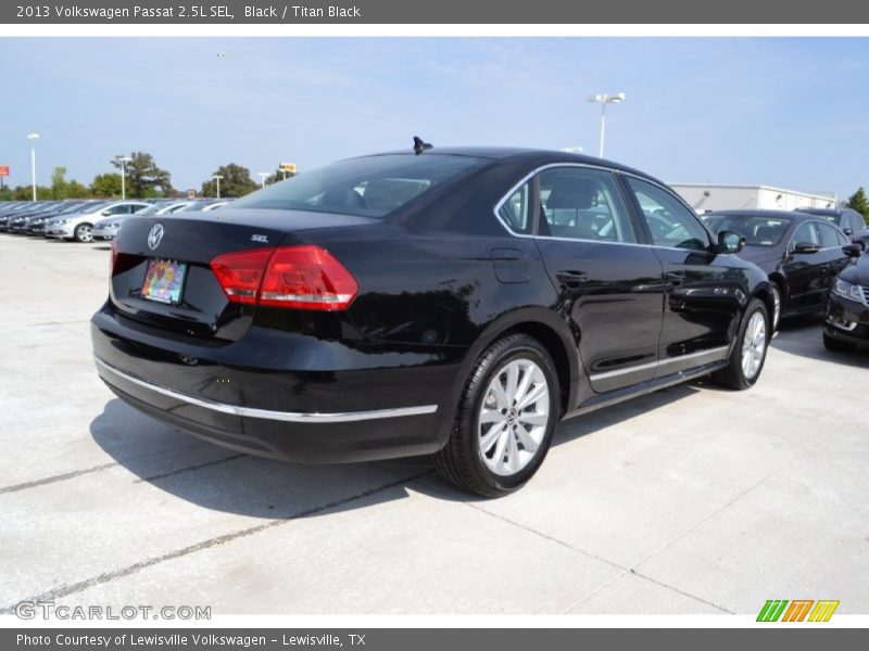 Black / Titan Black 2013 Volkswagen Passat 2.5L SEL