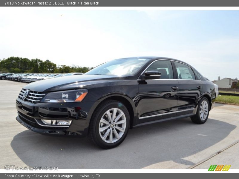 Black / Titan Black 2013 Volkswagen Passat 2.5L SEL