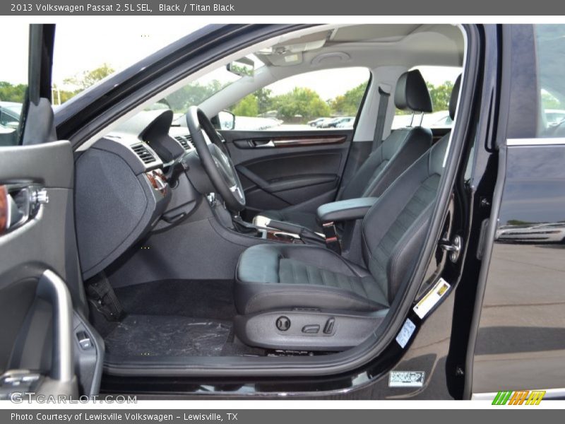 Black / Titan Black 2013 Volkswagen Passat 2.5L SEL