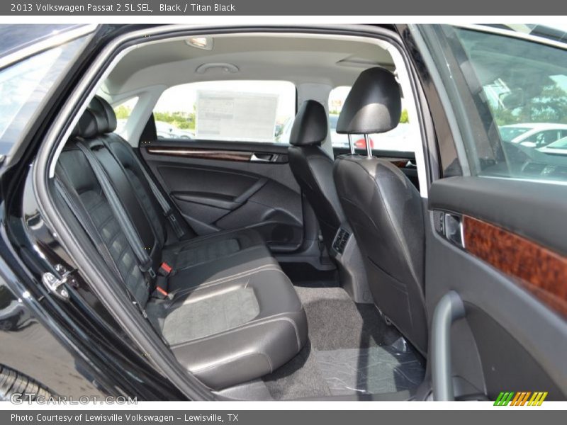 Black / Titan Black 2013 Volkswagen Passat 2.5L SEL