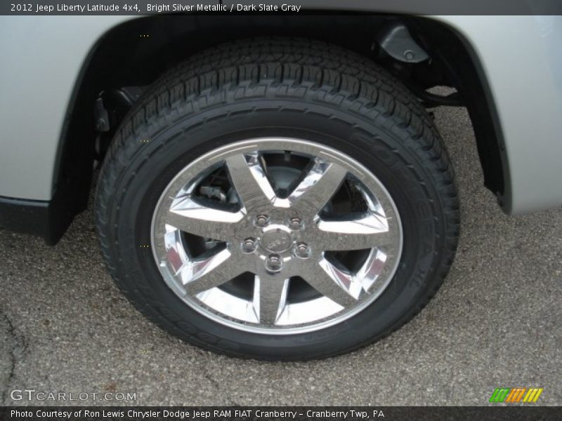 Bright Silver Metallic / Dark Slate Gray 2012 Jeep Liberty Latitude 4x4