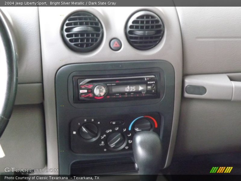 Bright Silver Metallic / Dark Slate Gray 2004 Jeep Liberty Sport