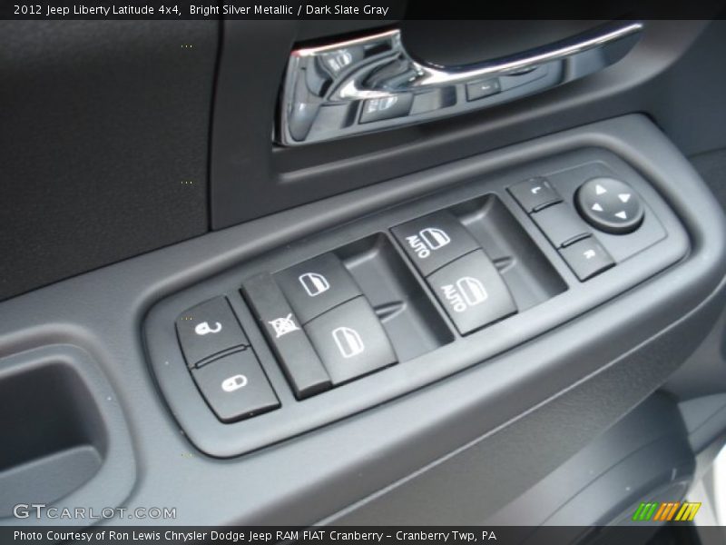Bright Silver Metallic / Dark Slate Gray 2012 Jeep Liberty Latitude 4x4