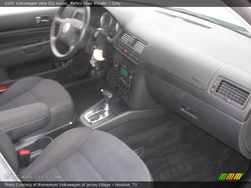 Reflex Silver Metallic / Grey 2005 Volkswagen Jetta GLS Sedan