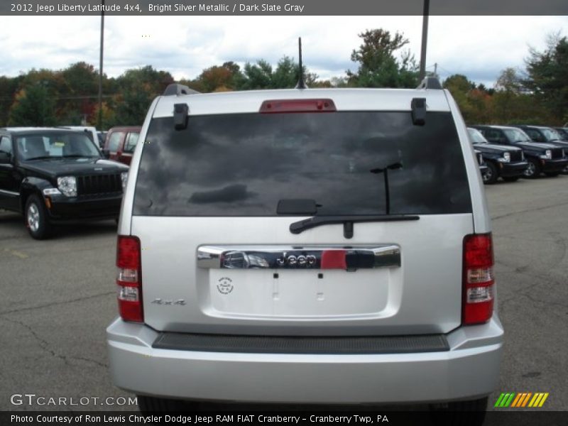 Bright Silver Metallic / Dark Slate Gray 2012 Jeep Liberty Latitude 4x4