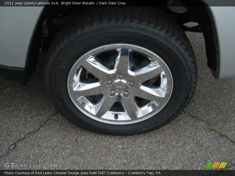 Bright Silver Metallic / Dark Slate Gray 2012 Jeep Liberty Latitude 4x4