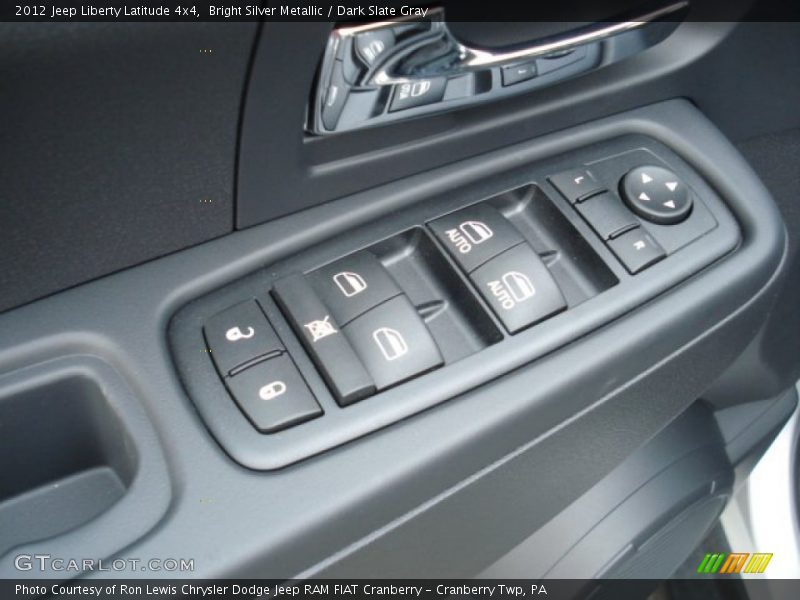 Bright Silver Metallic / Dark Slate Gray 2012 Jeep Liberty Latitude 4x4