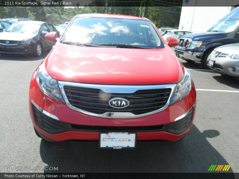Signal Red / Black 2011 Kia Sportage