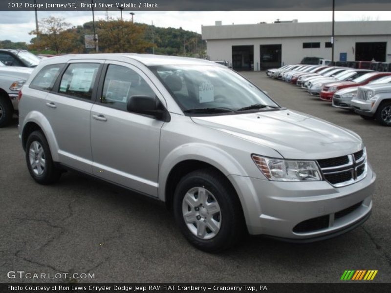 Bright Silver Metallic / Black 2012 Dodge Journey SE