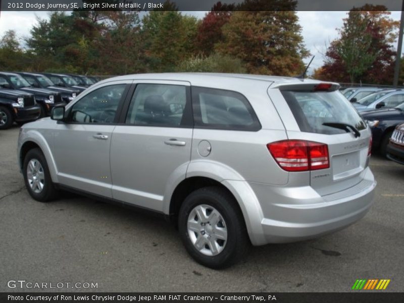 Bright Silver Metallic / Black 2012 Dodge Journey SE