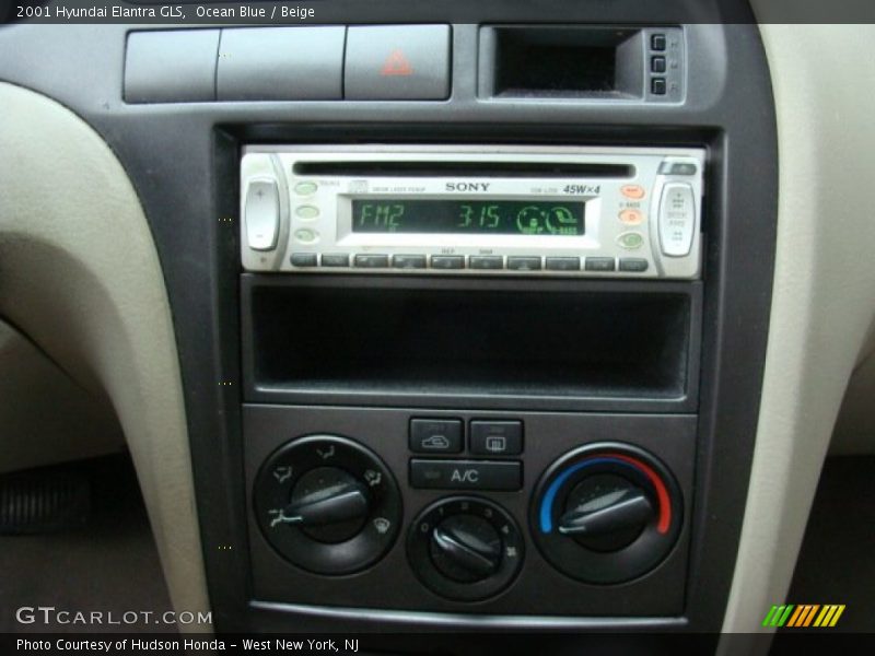 Ocean Blue / Beige 2001 Hyundai Elantra GLS