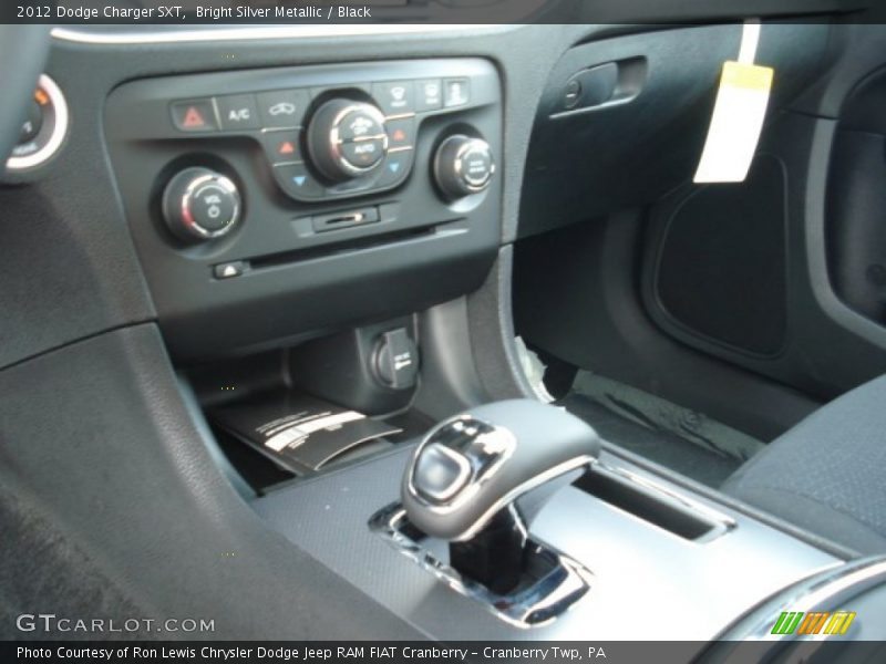 Bright Silver Metallic / Black 2012 Dodge Charger SXT