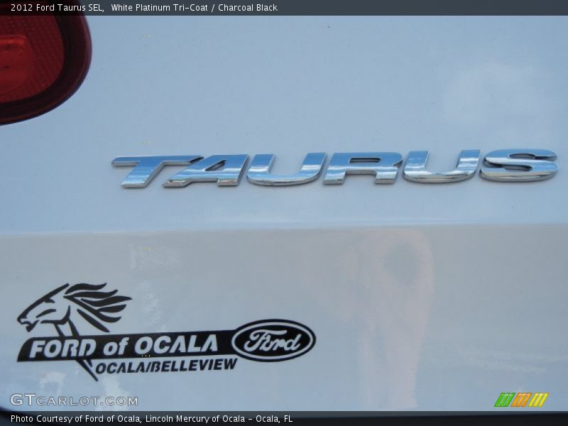 White Platinum Tri-Coat / Charcoal Black 2012 Ford Taurus SEL