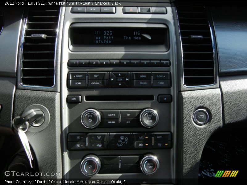 White Platinum Tri-Coat / Charcoal Black 2012 Ford Taurus SEL