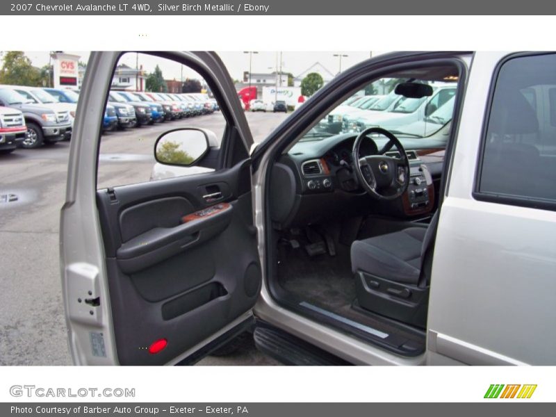 Silver Birch Metallic / Ebony 2007 Chevrolet Avalanche LT 4WD