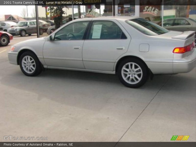 Lunar Mist Metallic / Gray 2001 Toyota Camry XLE V6
