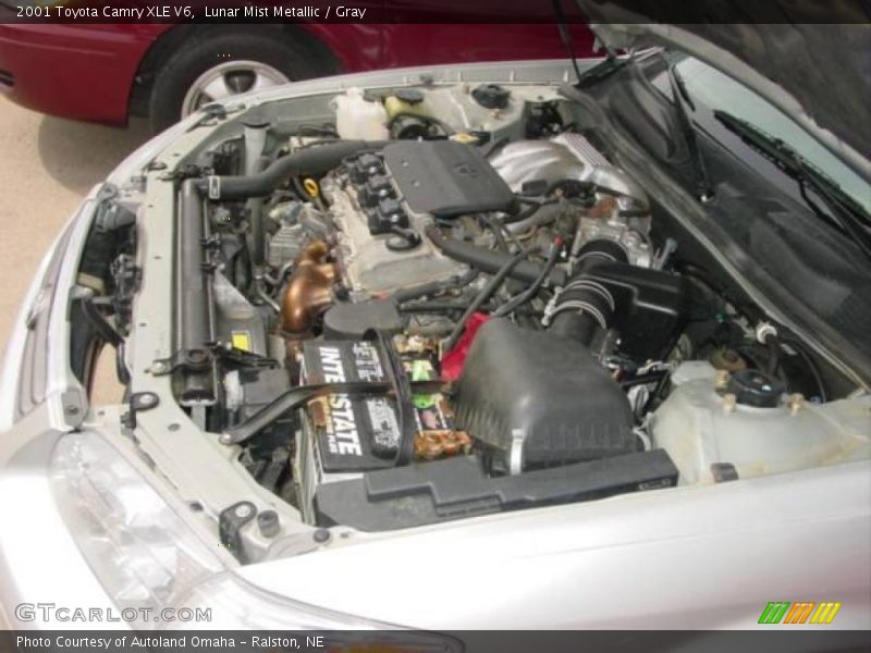 Lunar Mist Metallic / Gray 2001 Toyota Camry XLE V6