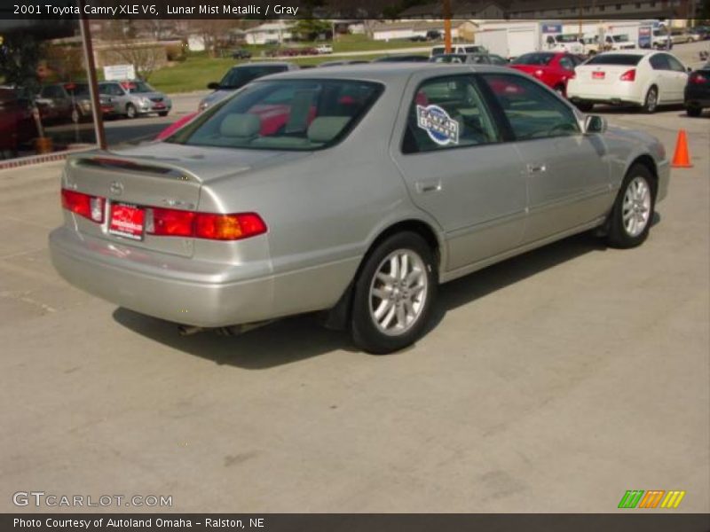 Lunar Mist Metallic / Gray 2001 Toyota Camry XLE V6