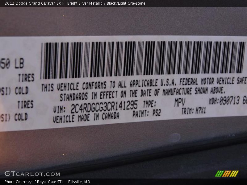Bright Silver Metallic / Black/Light Graystone 2012 Dodge Grand Caravan SXT