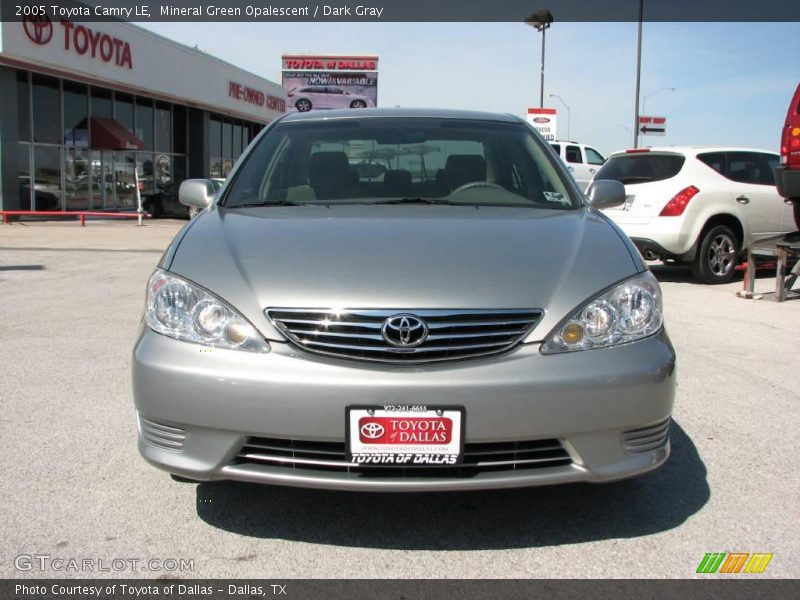 Mineral Green Opalescent / Dark Gray 2005 Toyota Camry LE