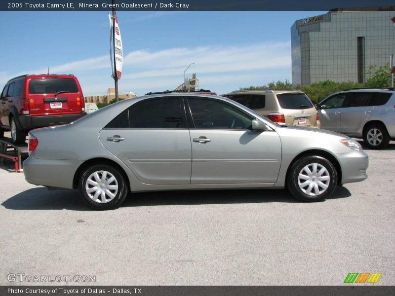 Mineral Green Opalescent / Dark Gray 2005 Toyota Camry LE
