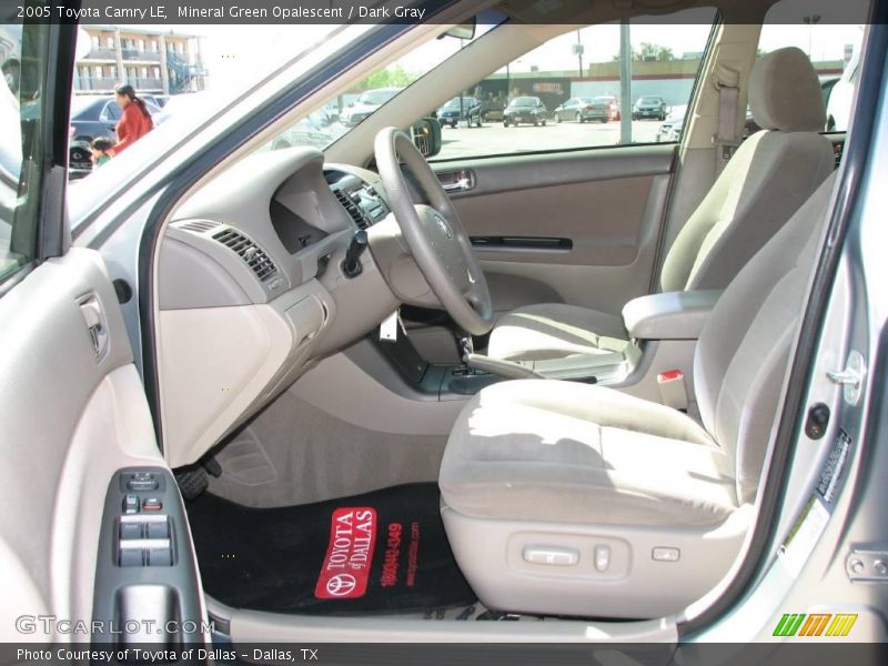 Mineral Green Opalescent / Dark Gray 2005 Toyota Camry LE