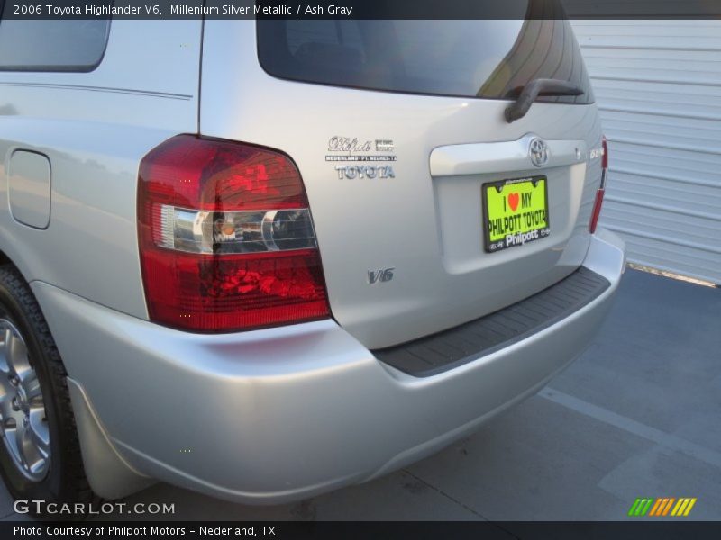Millenium Silver Metallic / Ash Gray 2006 Toyota Highlander V6