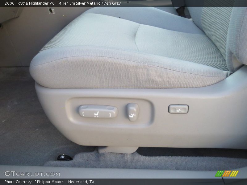 Millenium Silver Metallic / Ash Gray 2006 Toyota Highlander V6