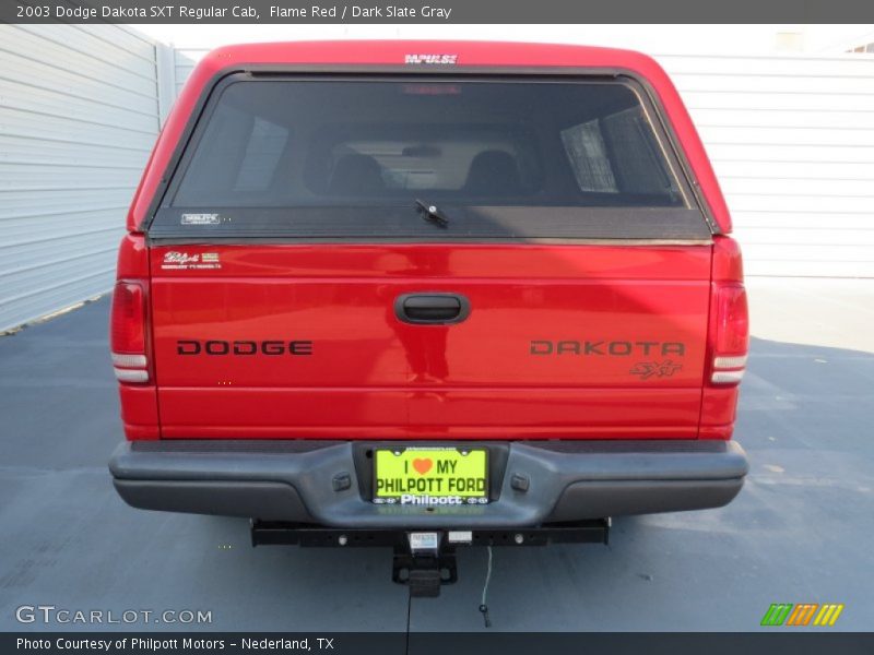 Flame Red / Dark Slate Gray 2003 Dodge Dakota SXT Regular Cab