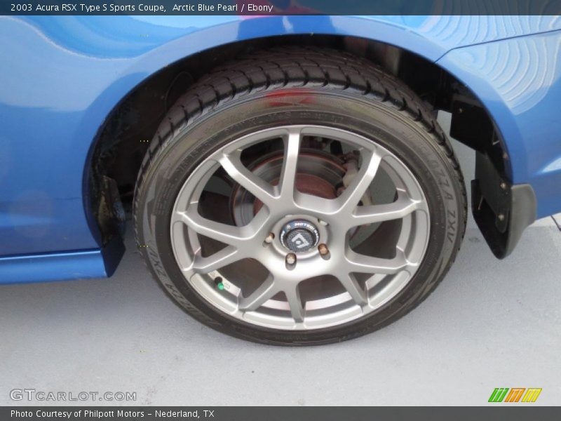 Custom Wheels of 2003 RSX Type S Sports Coupe