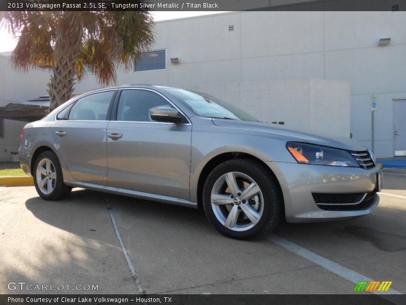 Tungsten Silver Metallic / Titan Black 2013 Volkswagen Passat 2.5L SE