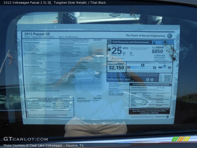 Tungsten Silver Metallic / Titan Black 2013 Volkswagen Passat 2.5L SE