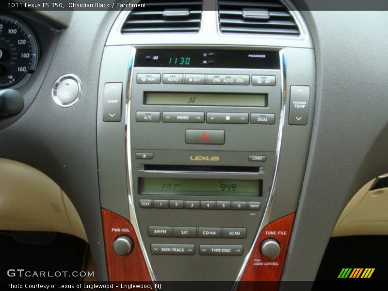 Obsidian Black / Parchment 2011 Lexus ES 350