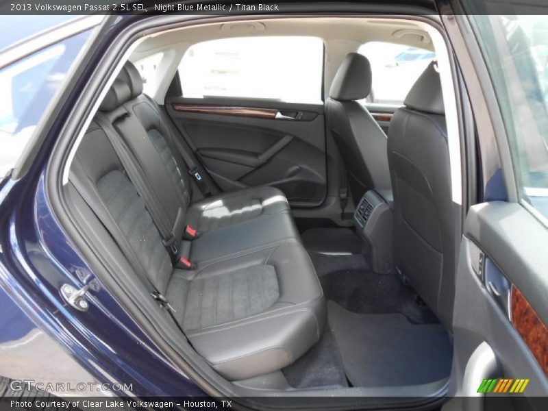 Night Blue Metallic / Titan Black 2013 Volkswagen Passat 2.5L SEL
