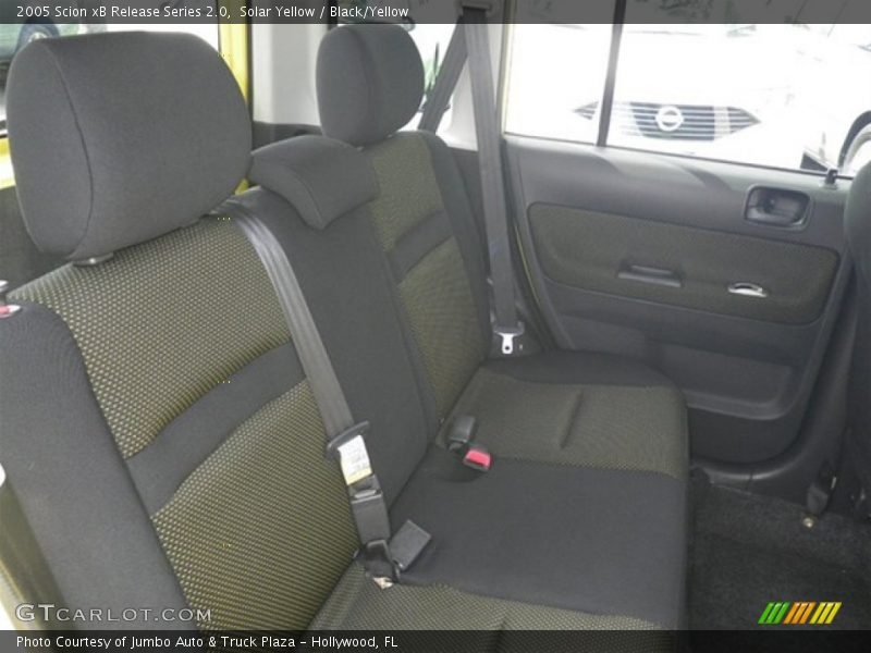 Rear Seat of 2005 xB Release Series 2.0