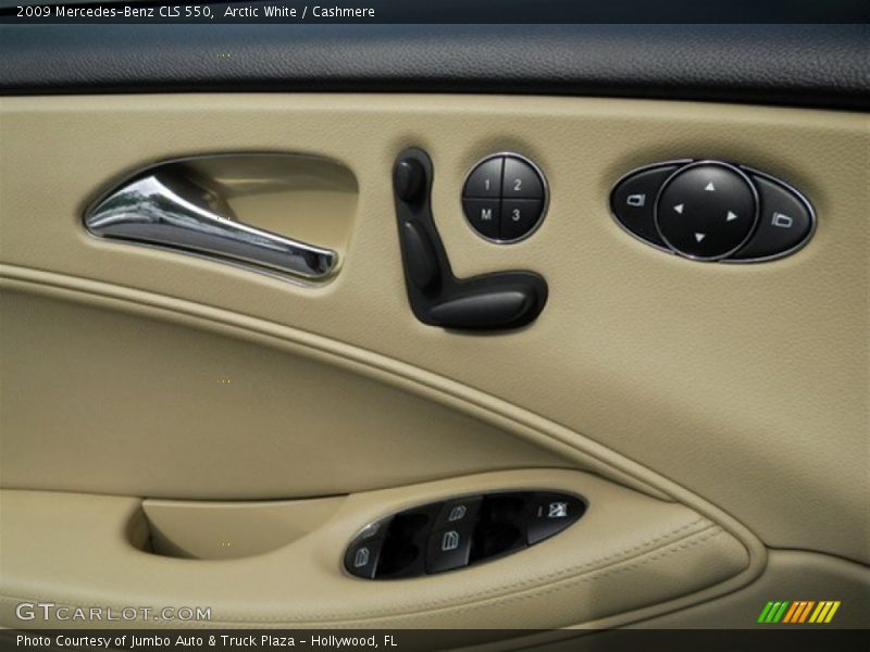 Arctic White / Cashmere 2009 Mercedes-Benz CLS 550