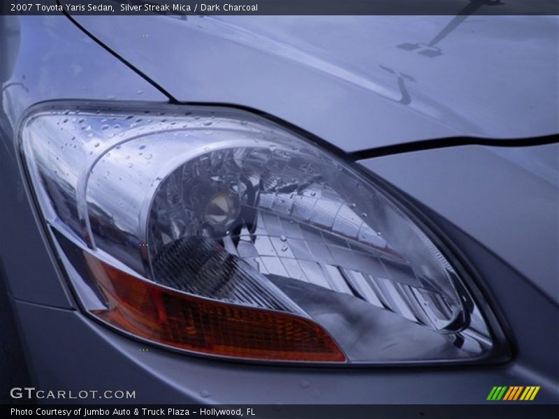 Silver Streak Mica / Dark Charcoal 2007 Toyota Yaris Sedan