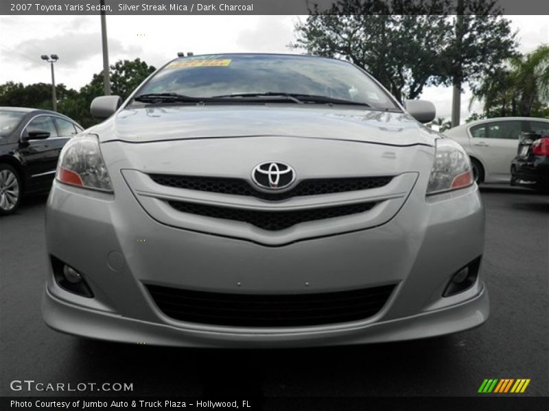 Silver Streak Mica / Dark Charcoal 2007 Toyota Yaris Sedan