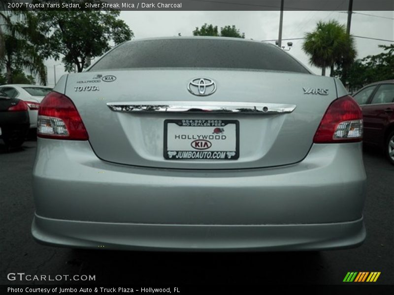 Silver Streak Mica / Dark Charcoal 2007 Toyota Yaris Sedan