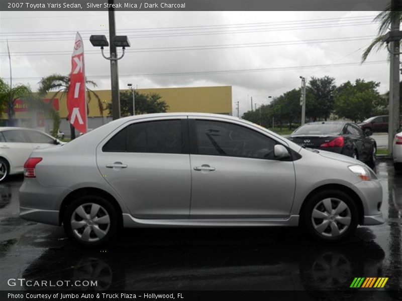 Silver Streak Mica / Dark Charcoal 2007 Toyota Yaris Sedan
