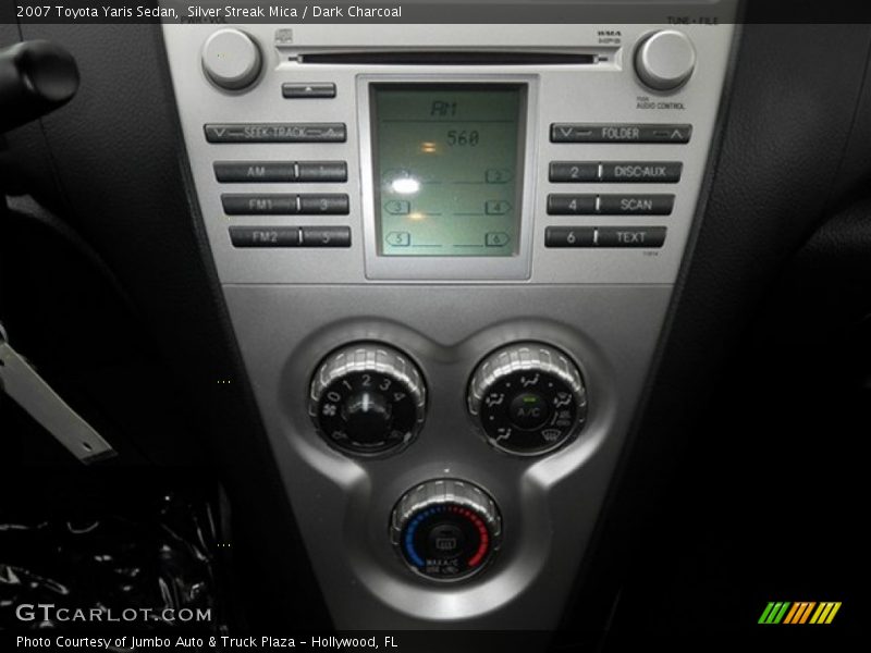 Silver Streak Mica / Dark Charcoal 2007 Toyota Yaris Sedan